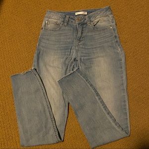 Lauren Conrad light wash frayed hem jeans